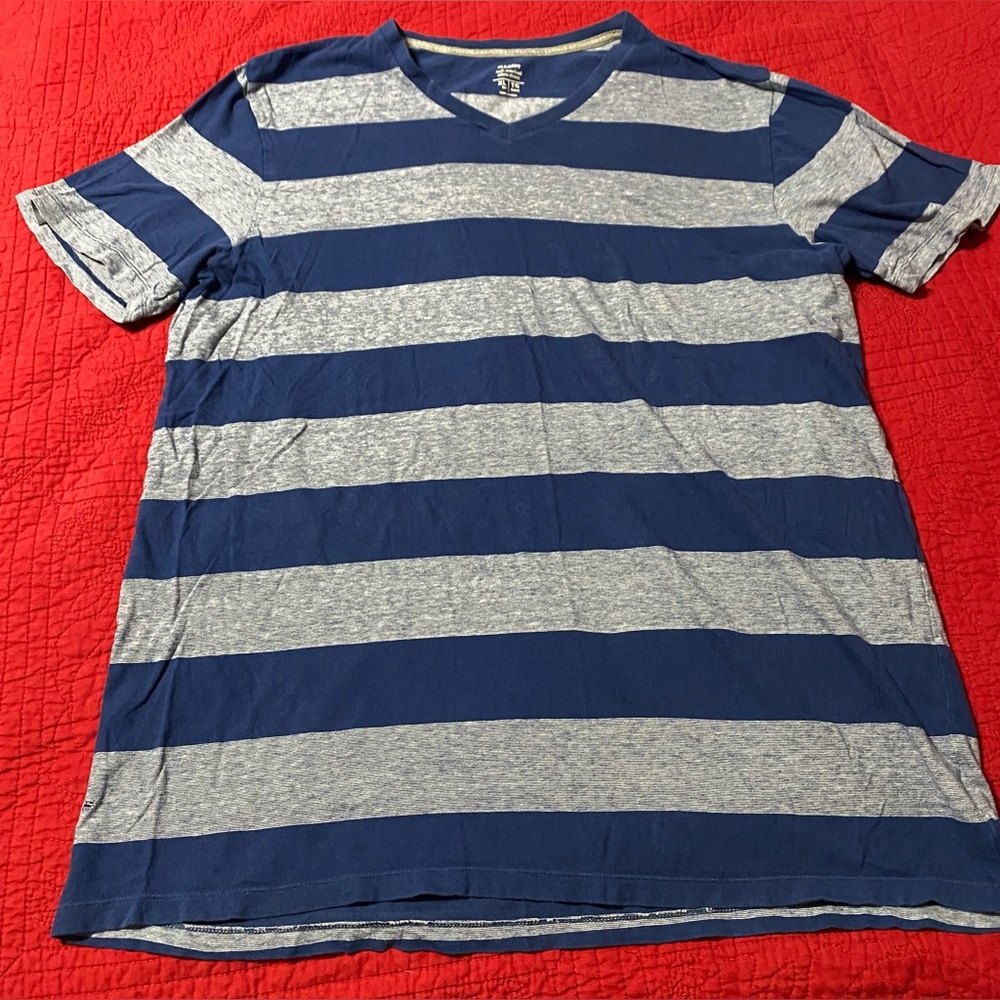 Men’s Old Navy V-Neck Short Sleeved T Shirt - XLT - Blue/Grey striped